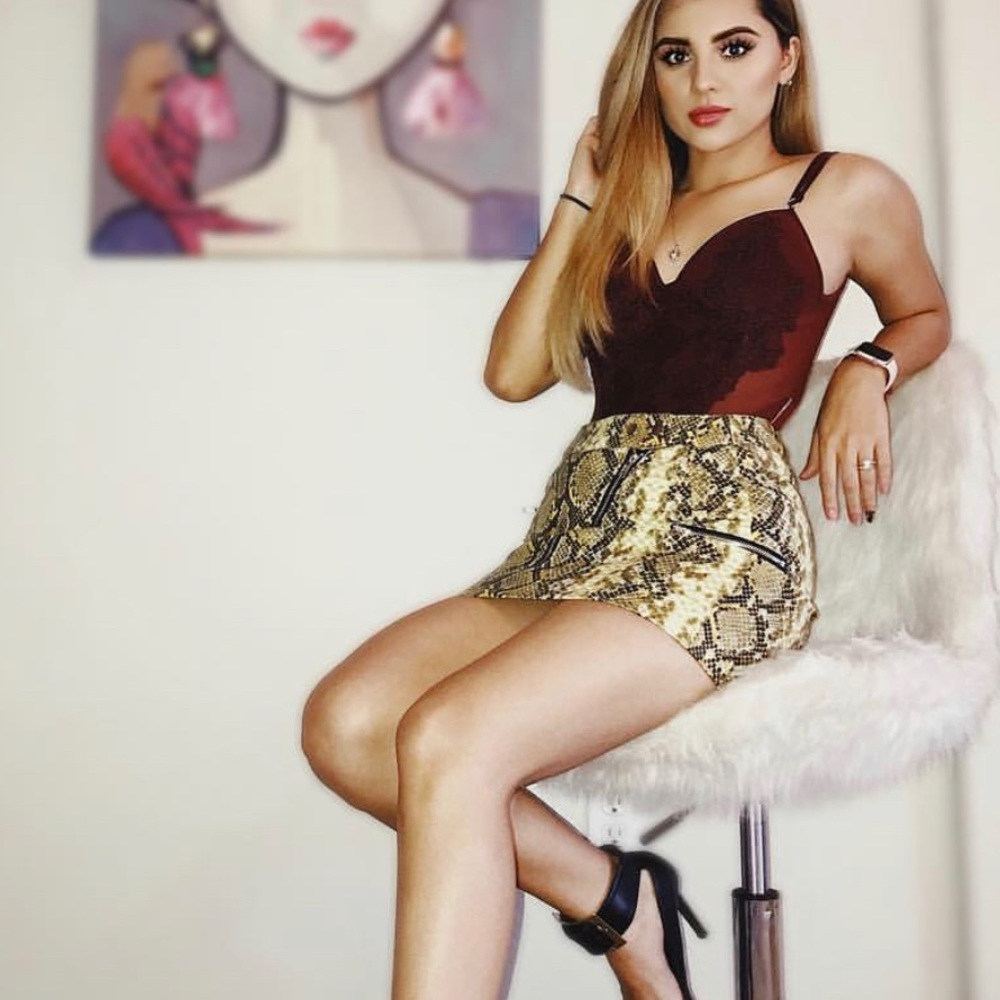 Brand new Snake print skirt